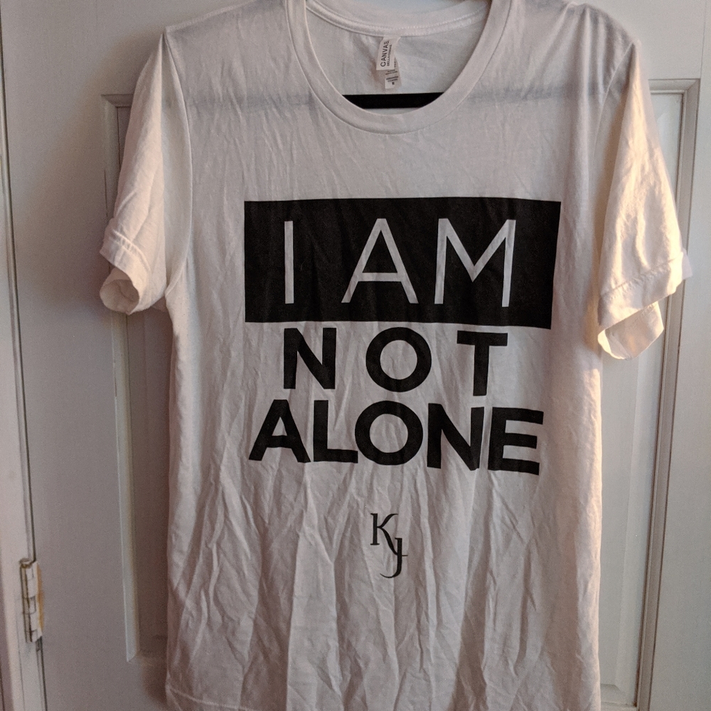 Short sleeve white Kari jobe shirt